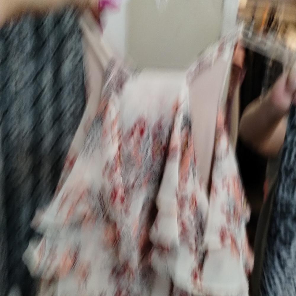 Dress - Picture 4 of 4